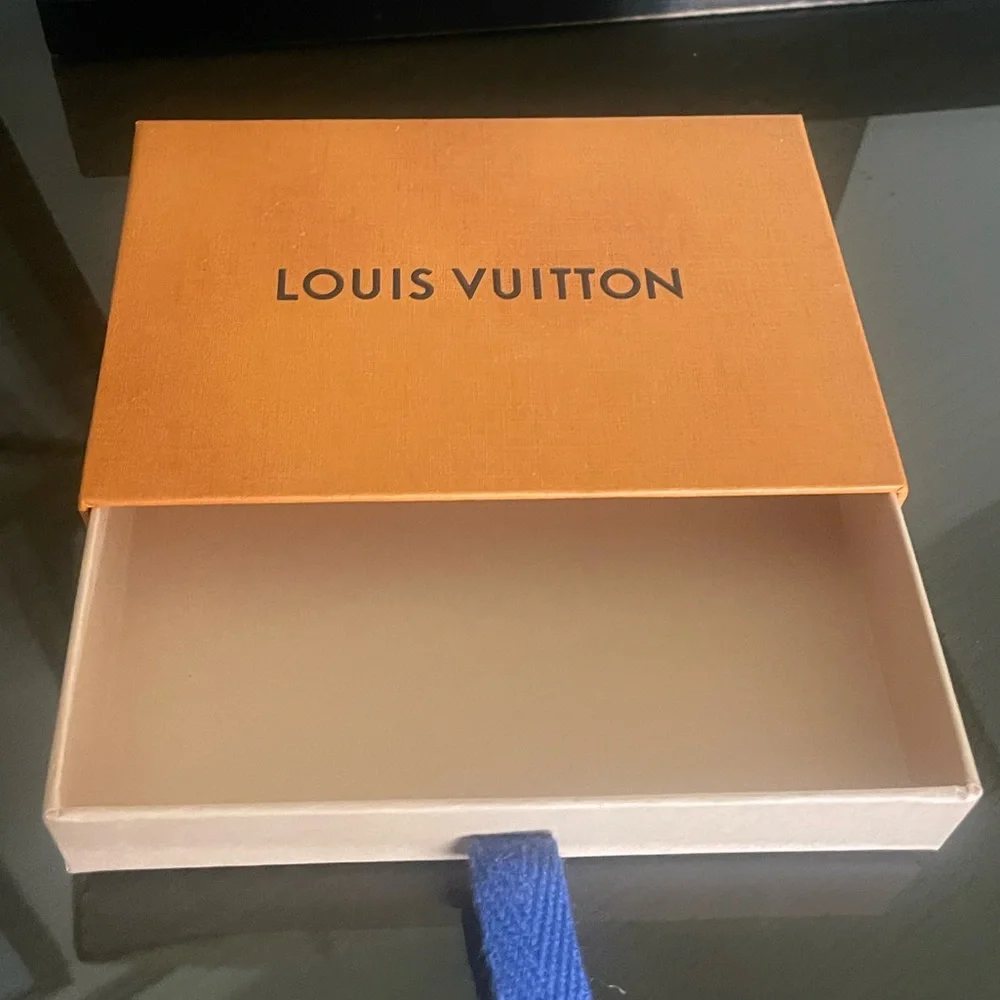 Authentic Louis Vuitton Jewelry Gift Box - Picture 4 of 10